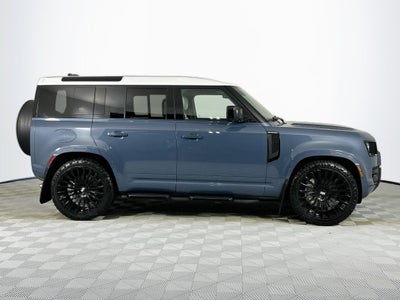 2024 Land Rover Defender 110 SE