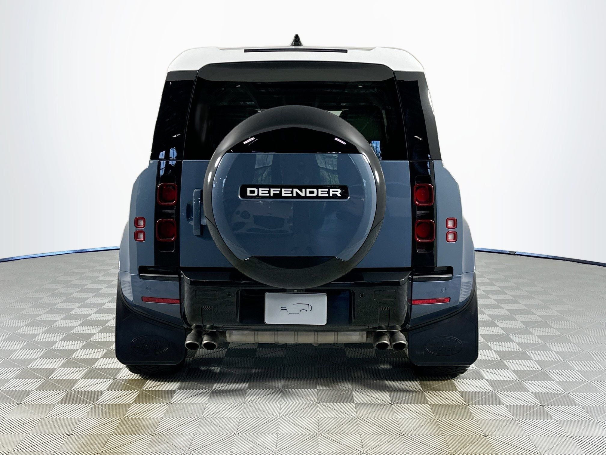2024 Land Rover Defender 110 SE