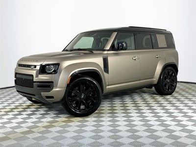 2025 Land Rover Defender 110 OCTA