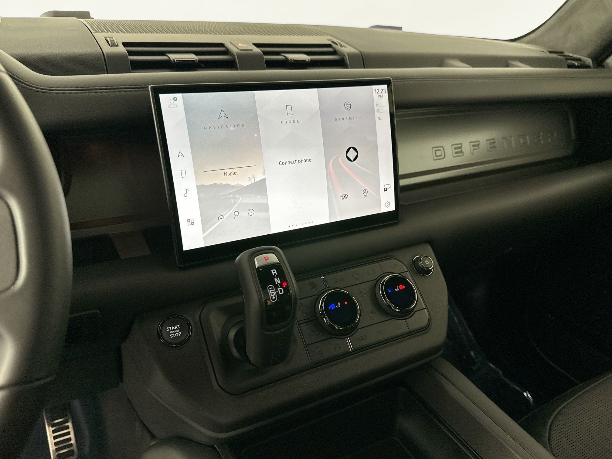 2025 Land Rover Defender 110 OCTA