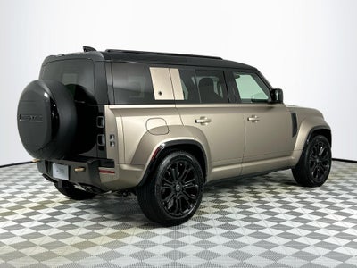 2025 Land Rover Defender 110 OCTA