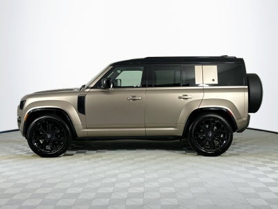 2025 Land Rover Defender 110 OCTA