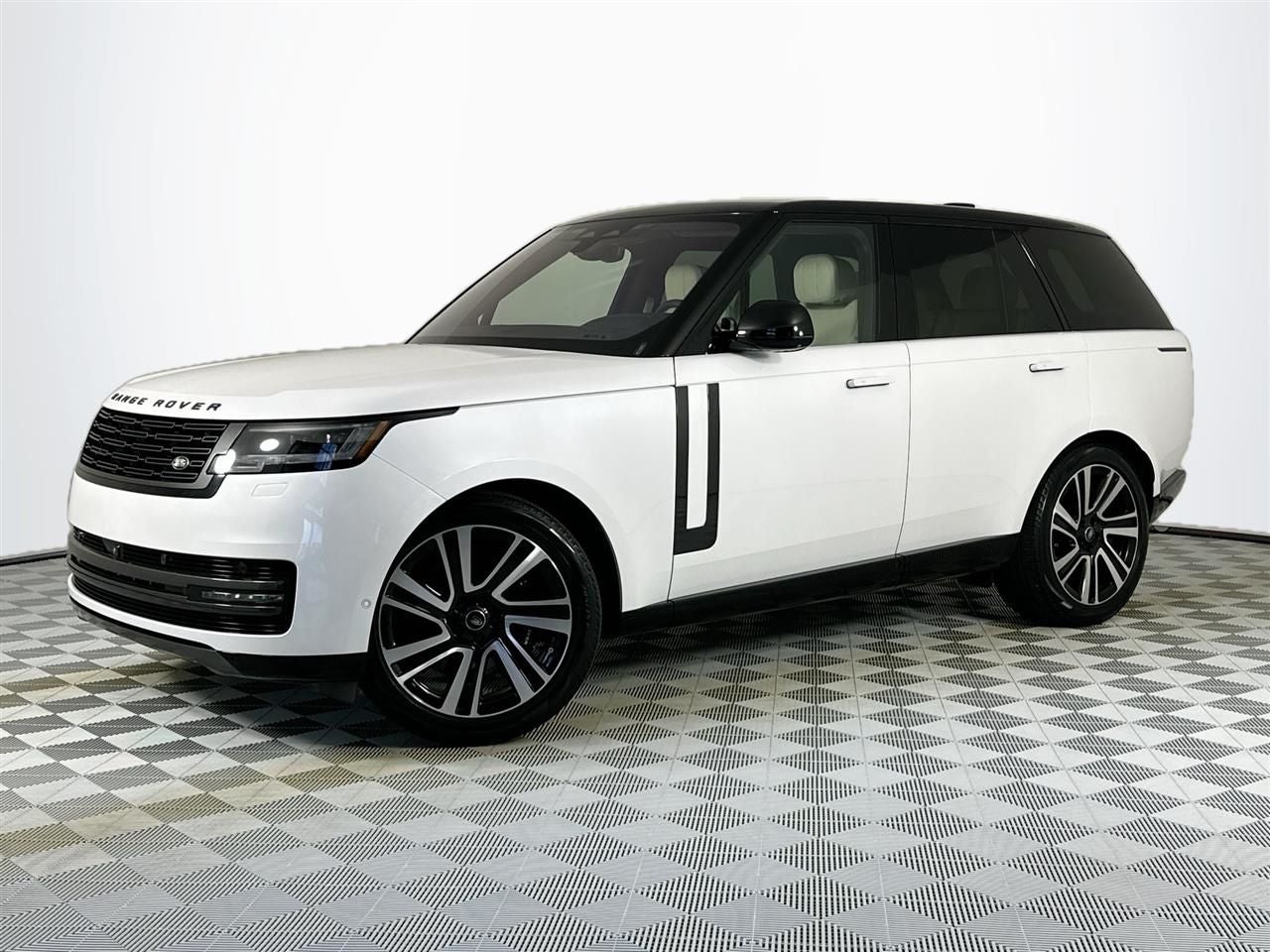 2023 Land Rover Range Rover SE