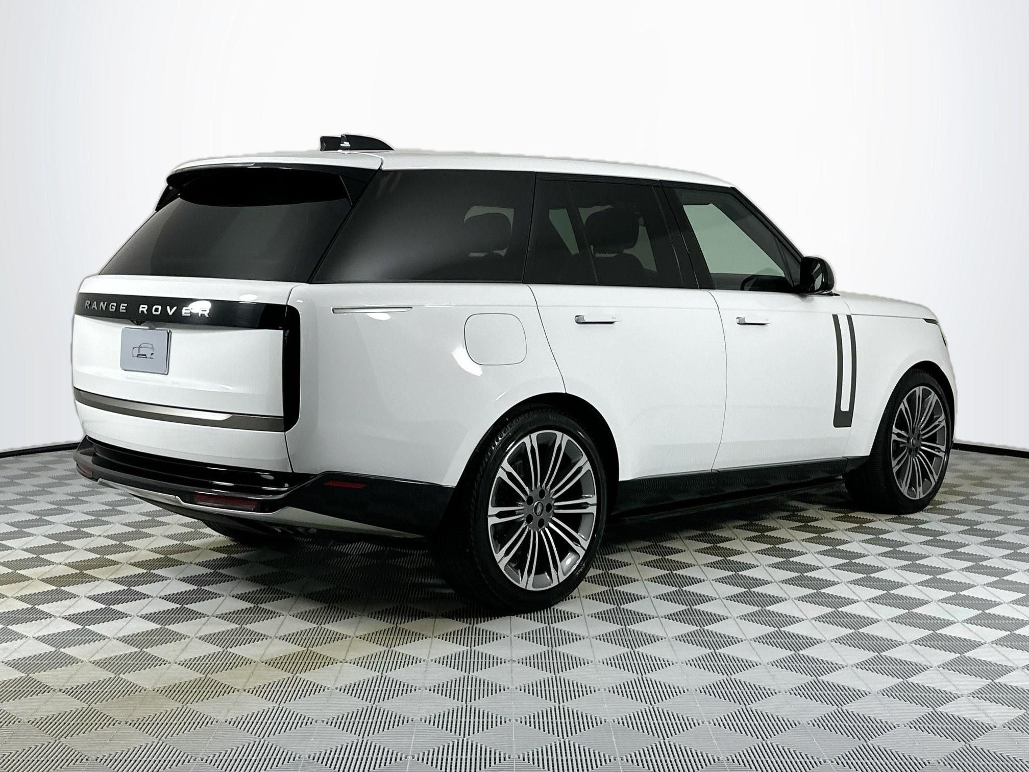 2024 Land Rover Range Rover SE