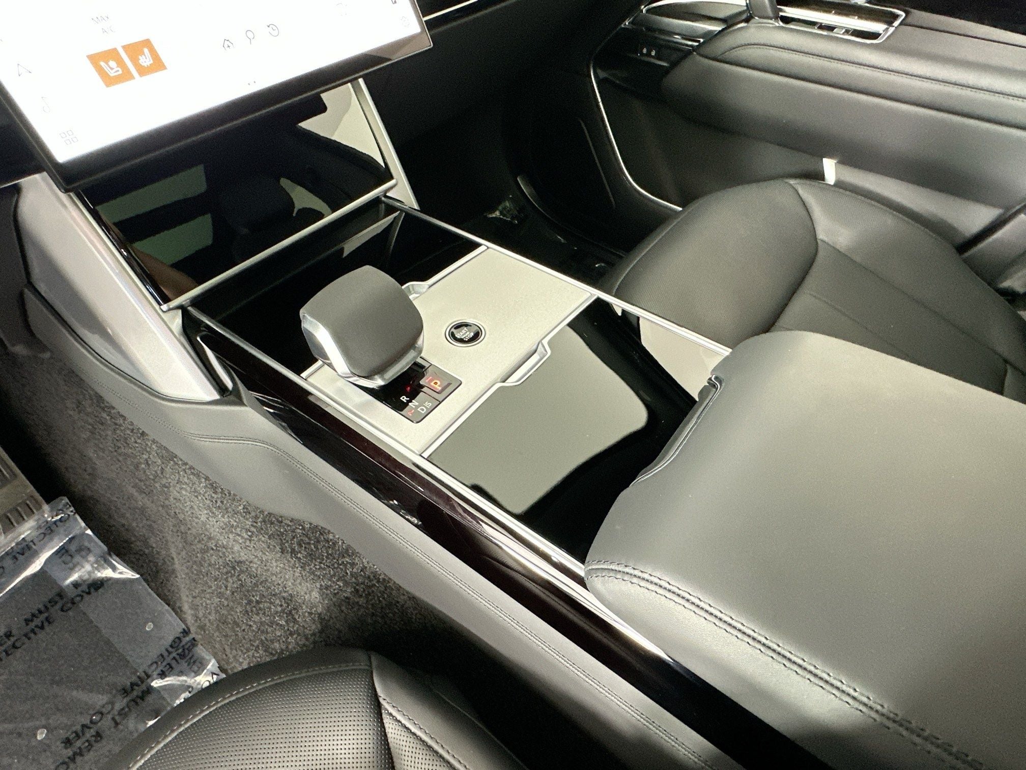 2024 Land Rover Range Rover SE