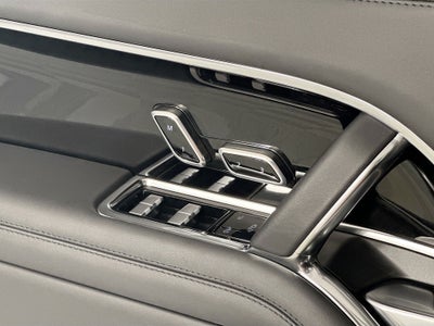 2024 Land Rover Range Rover SE
