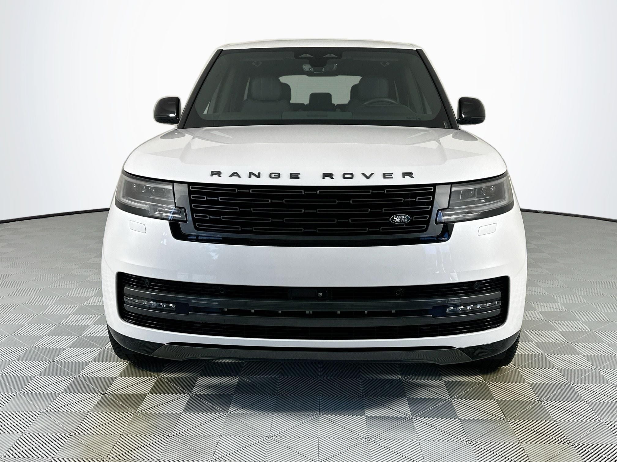 2024 Land Rover Range Rover SE