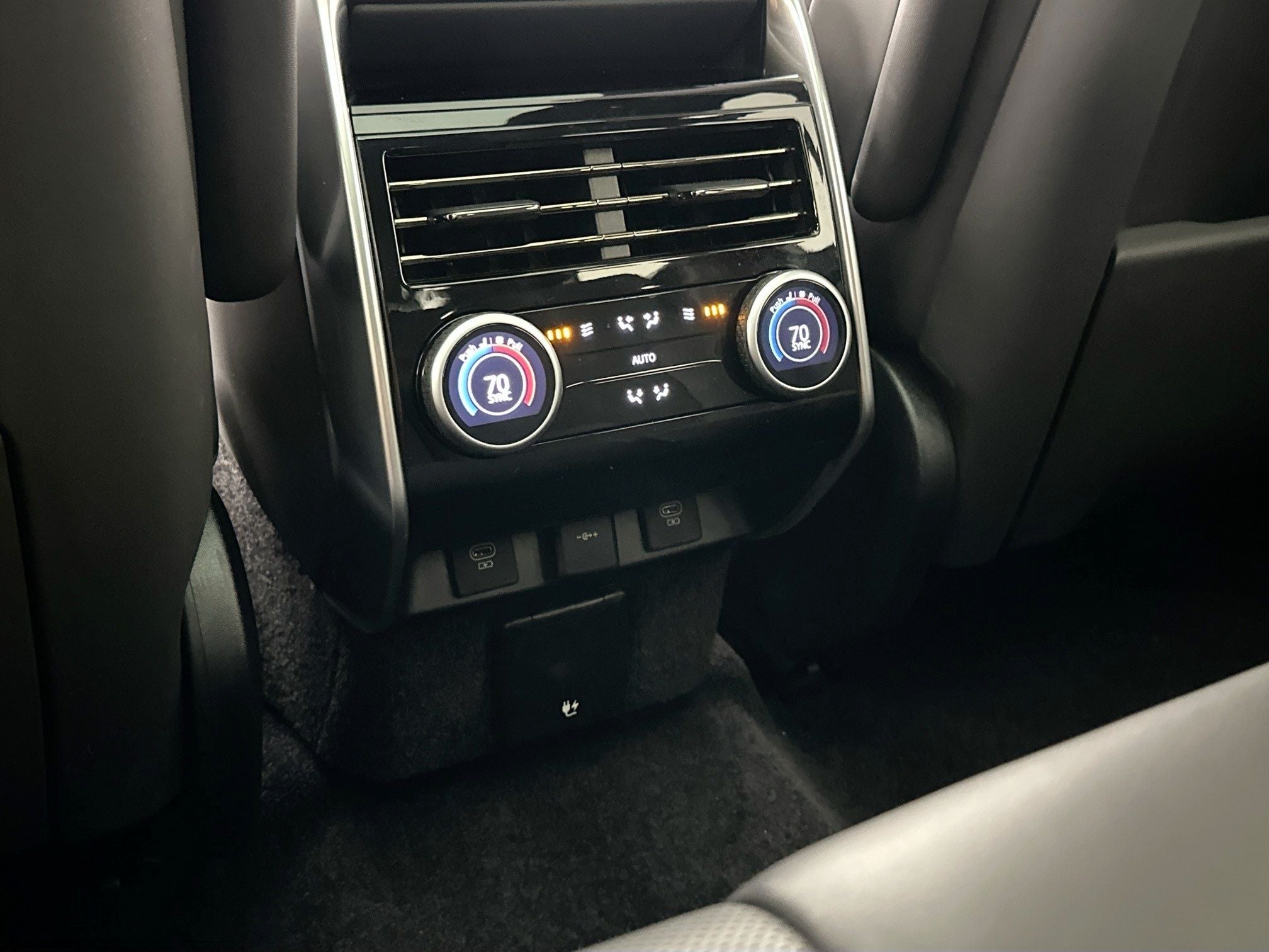2024 Land Rover Range Rover SE