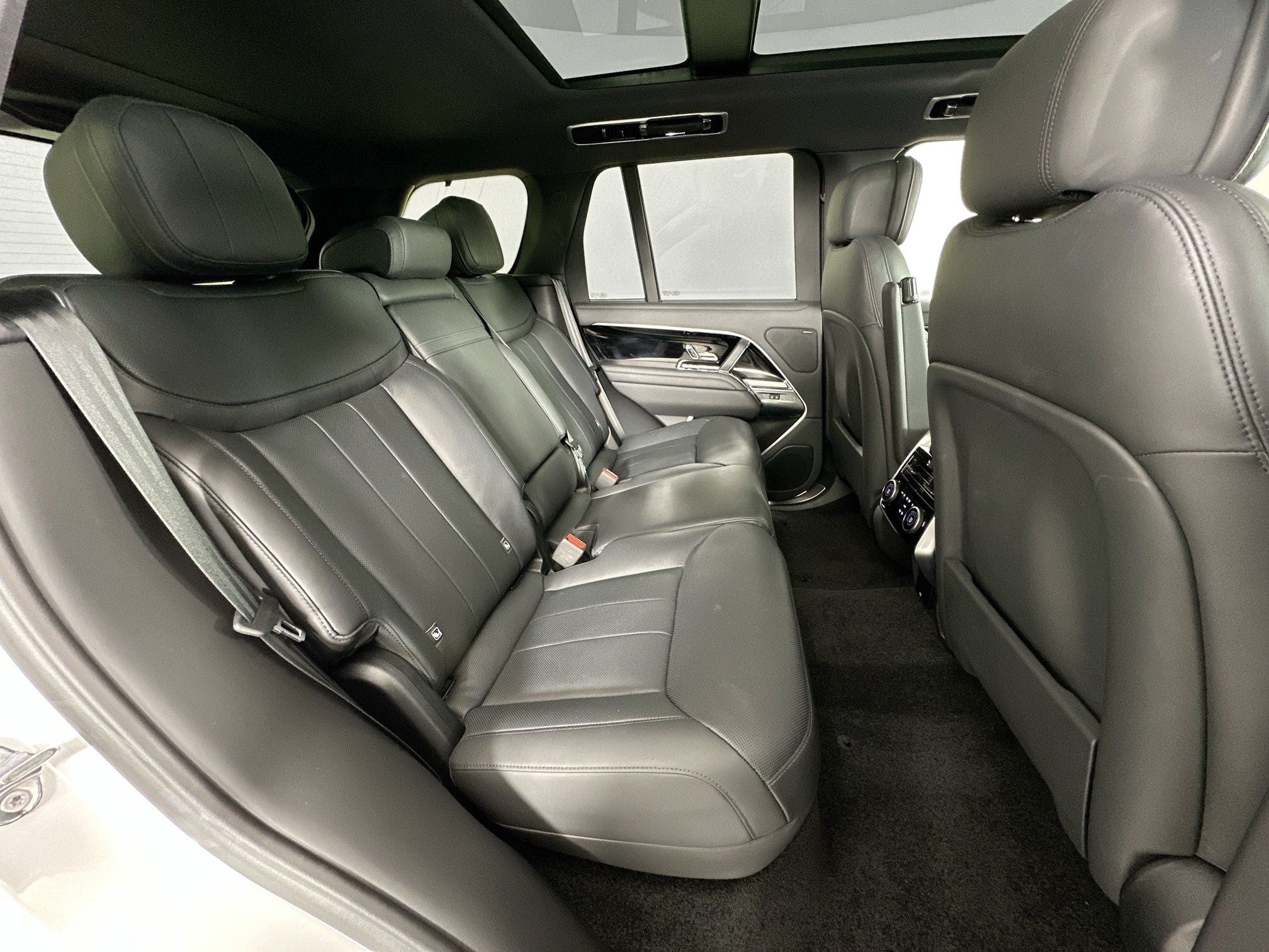 2024 Land Rover Range Rover SE