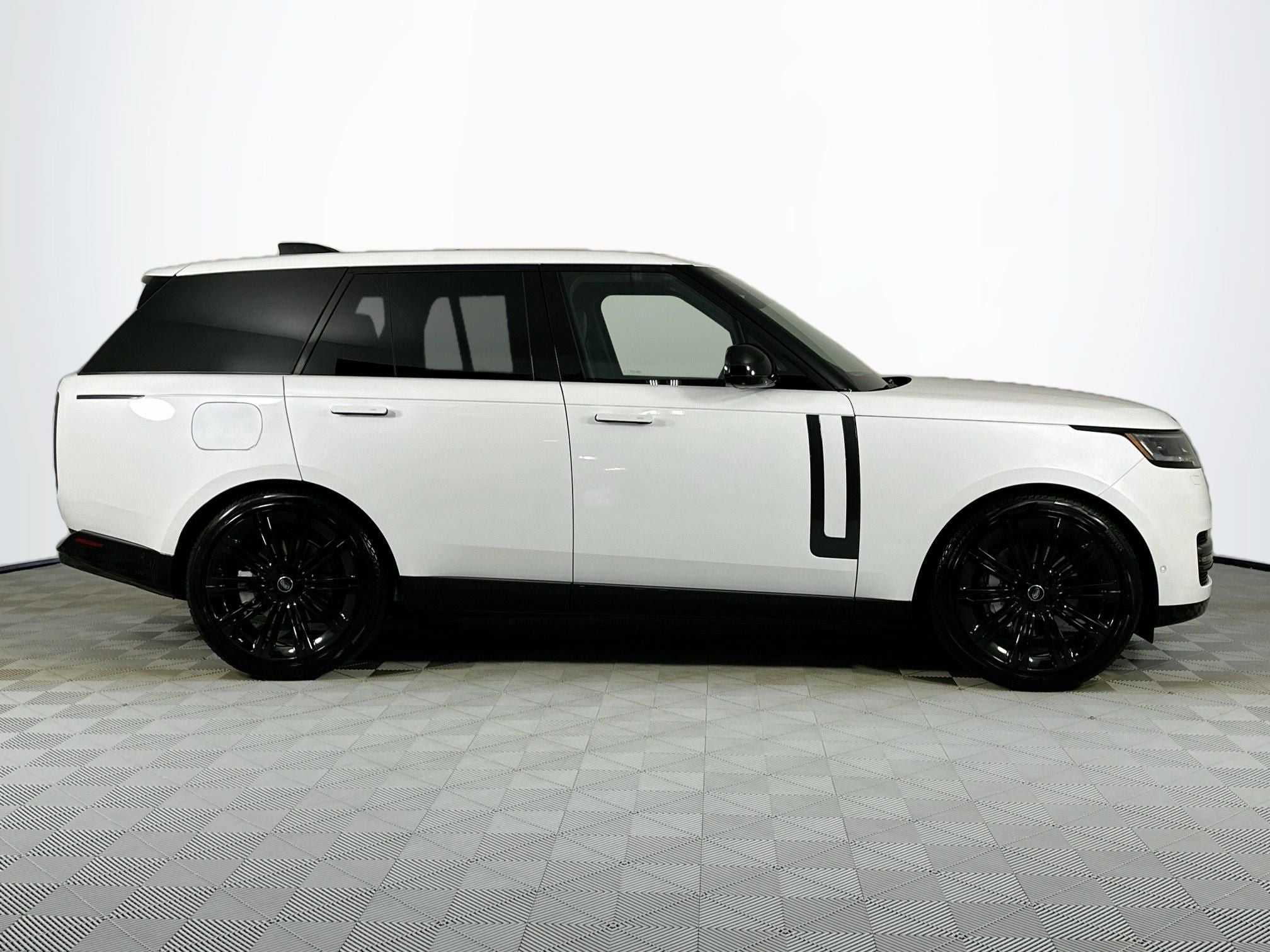 2024 Land Rover Range Rover SE
