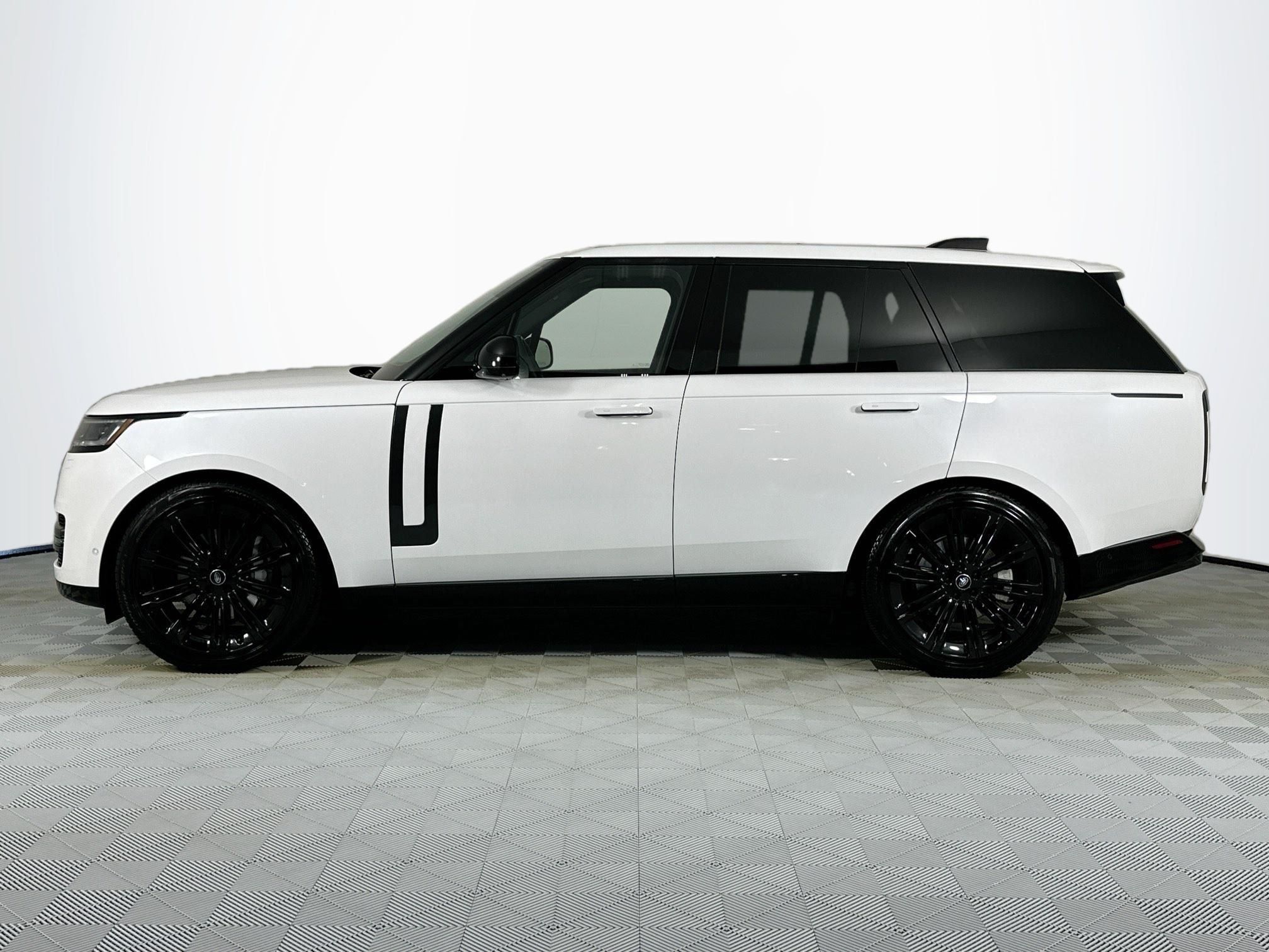 2024 Land Rover Range Rover SE