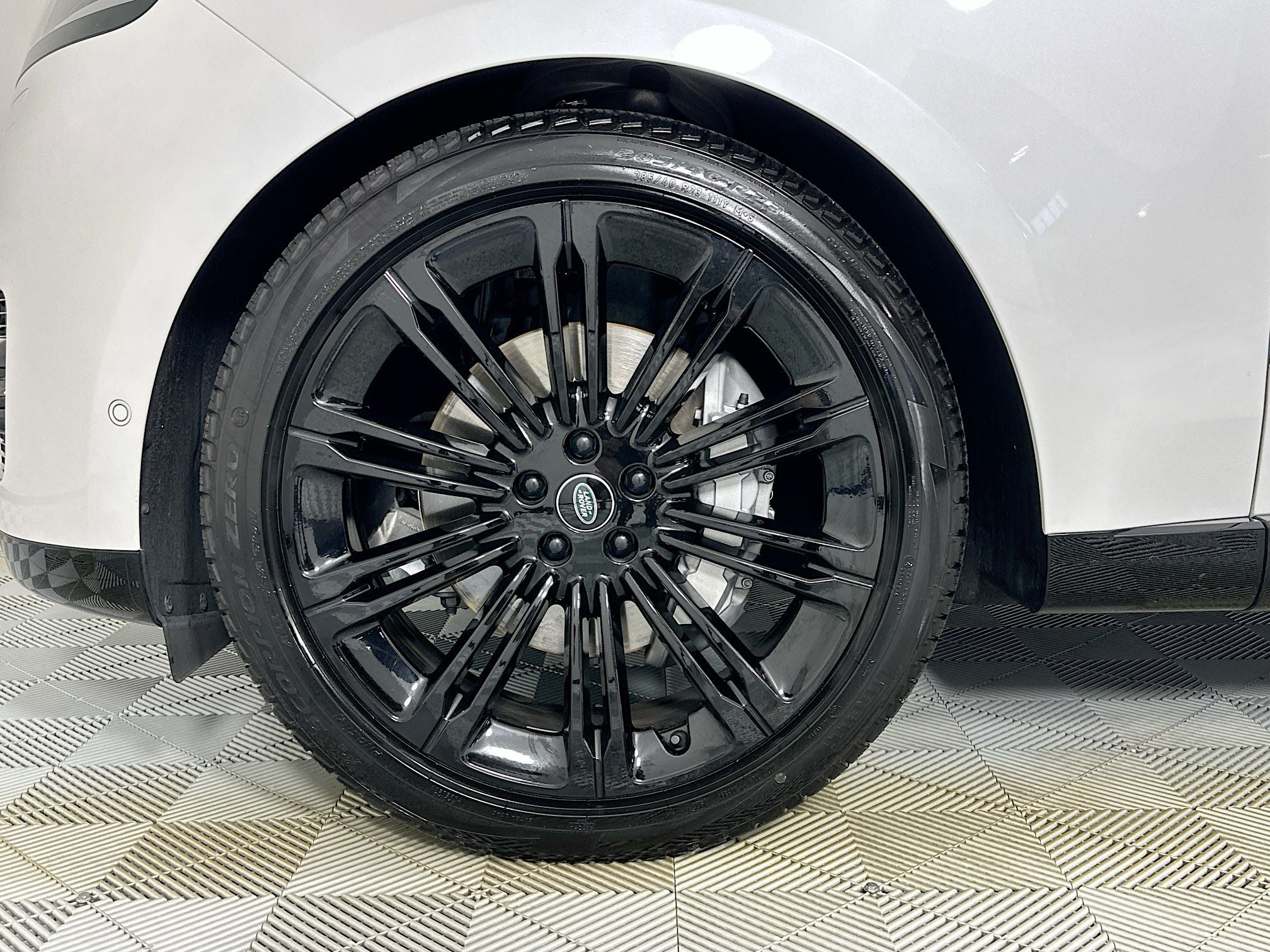 2024 Land Rover Range Rover SE