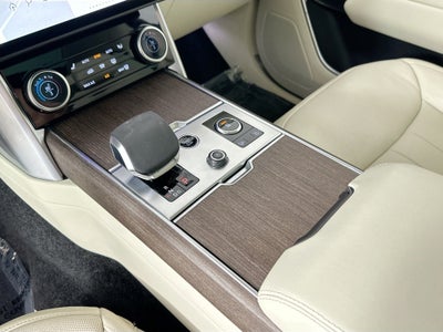 2023 Land Rover Range Rover SE LWB