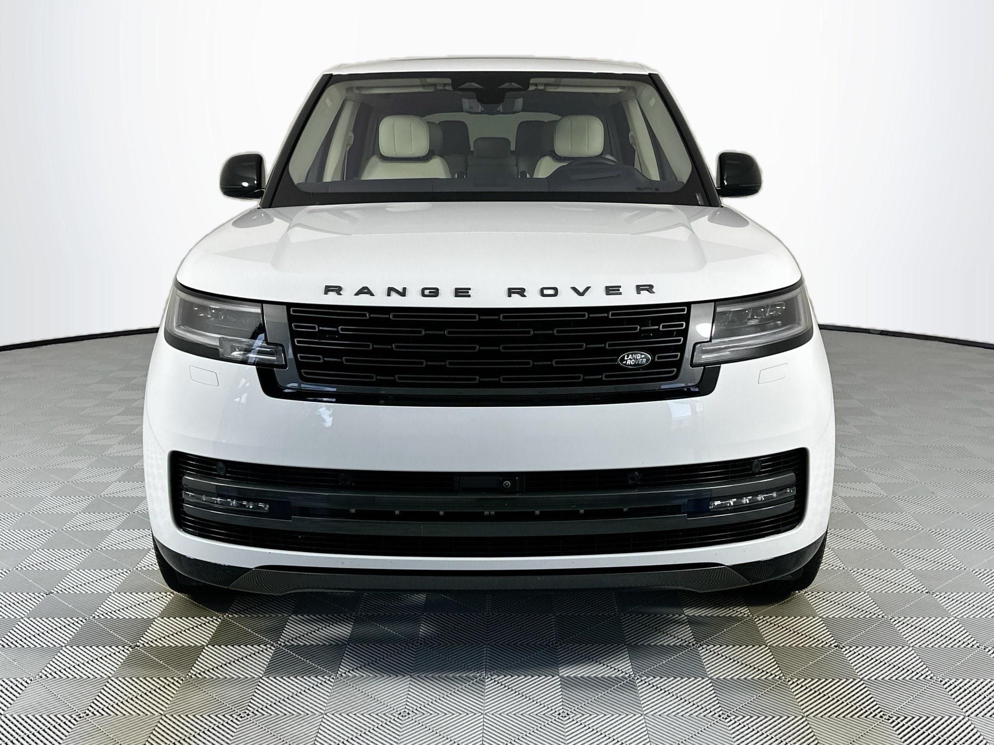 2023 Land Rover Range Rover SE LWB