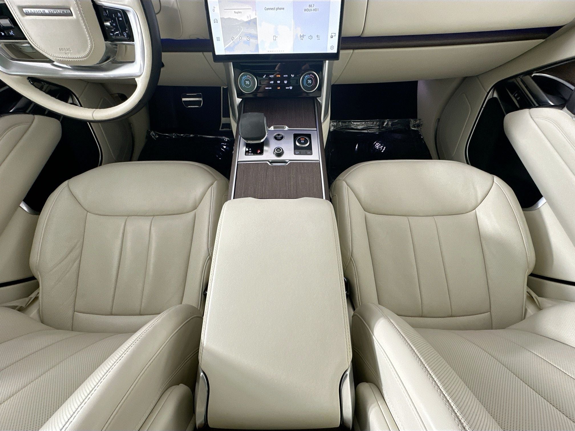 2023 Land Rover Range Rover SE LWB