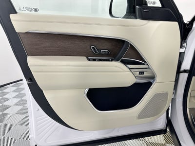 2025 Land Rover Range Rover SE LWB