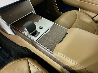 2025 Land Rover Range Rover SE LWB