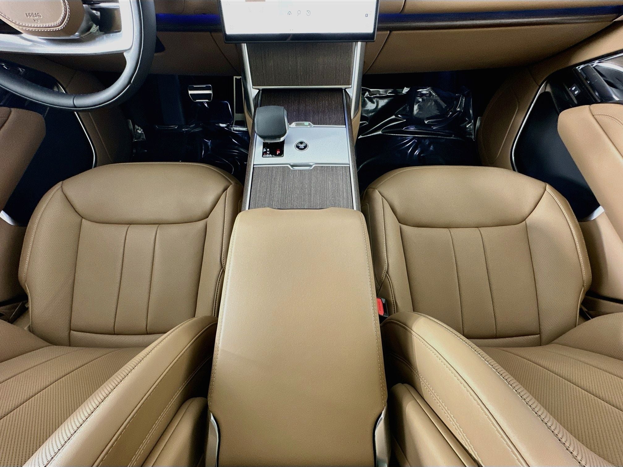 2025 Land Rover Range Rover SE LWB