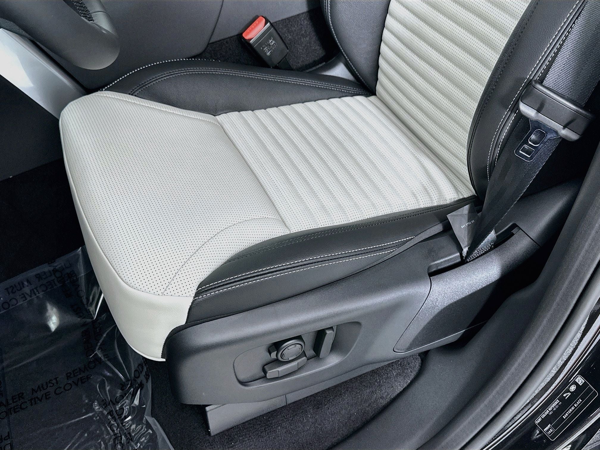 2026 Land Rover Discovery S