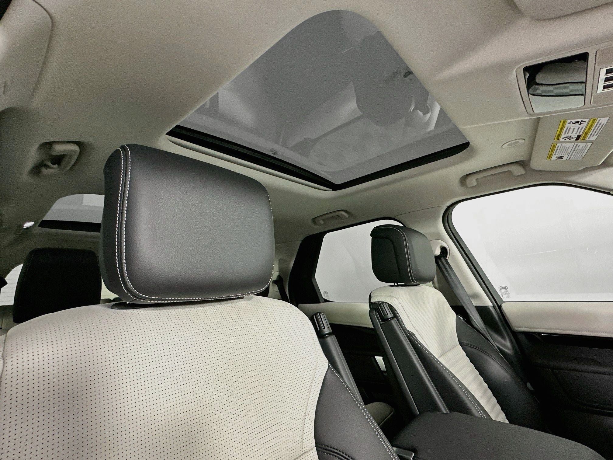 2026 Land Rover Discovery S