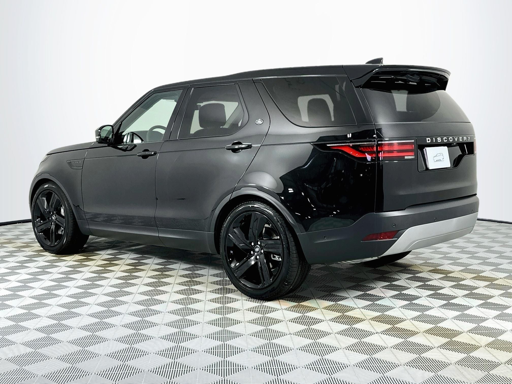 2026 Land Rover Discovery S