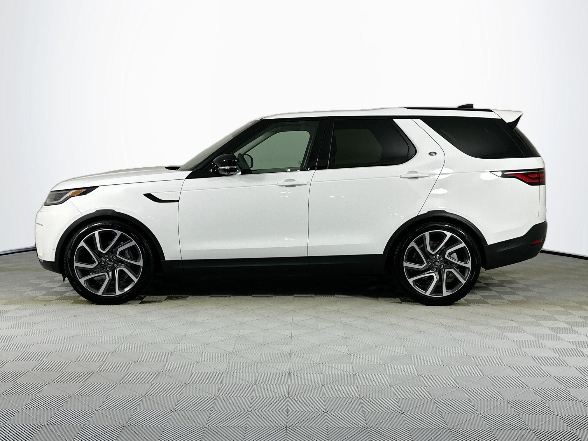 2025 Land Rover Discovery S