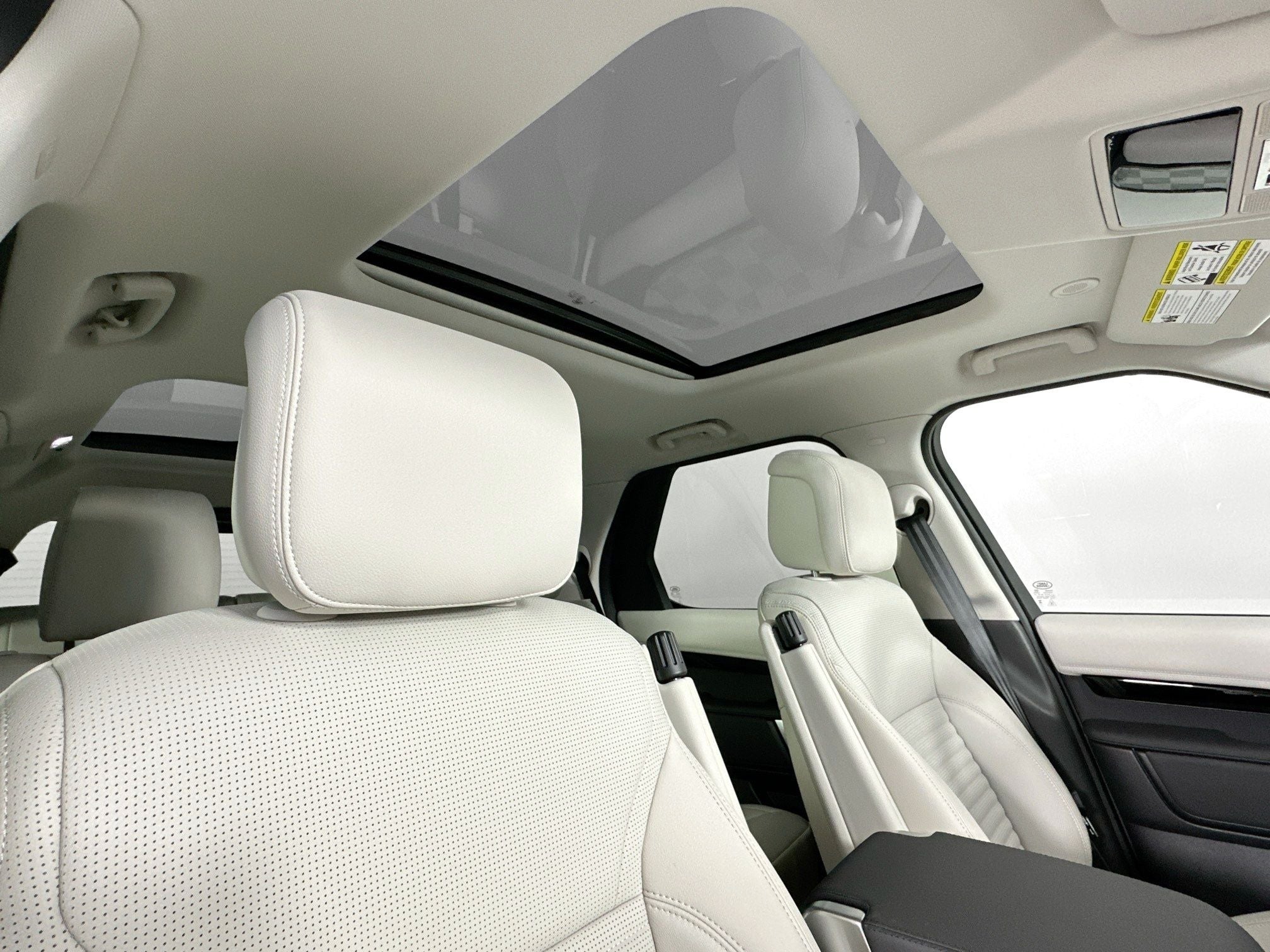 2025 Land Rover Discovery S