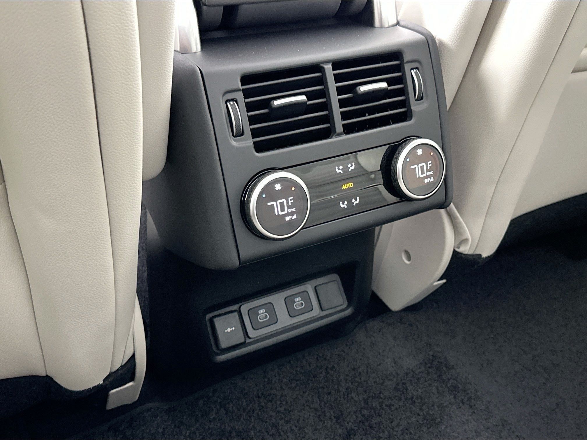 2025 Land Rover Discovery S