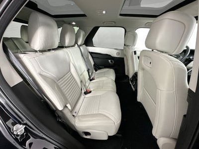 2025 Land Rover Discovery S