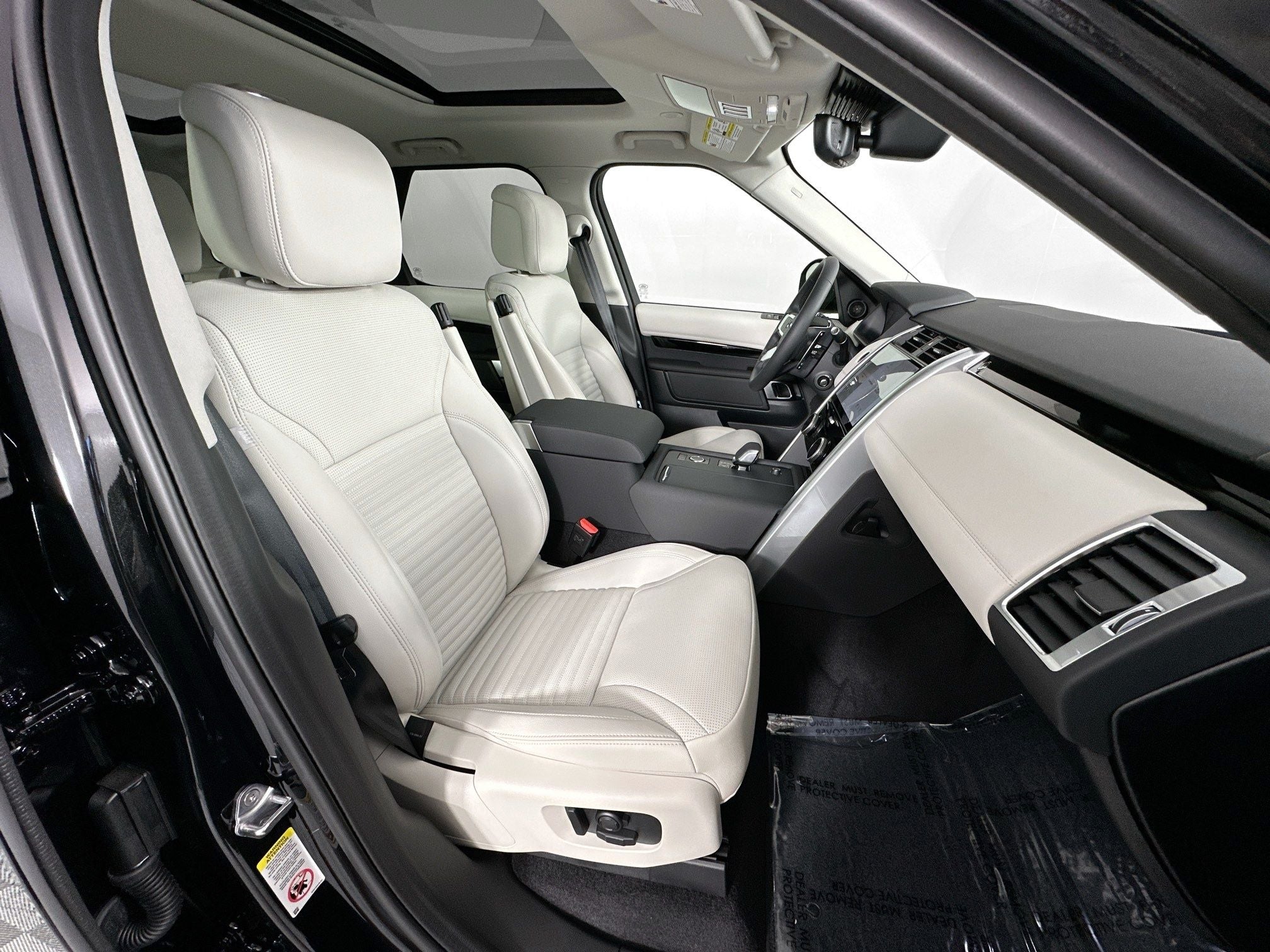 2025 Land Rover Discovery S