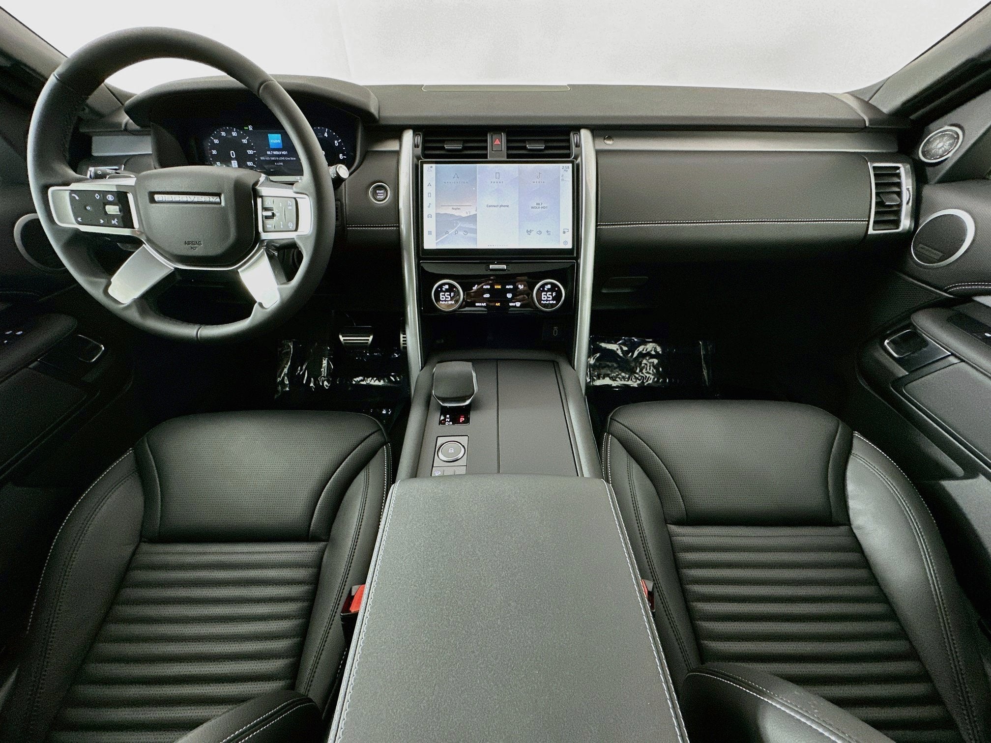2026 Land Rover Discovery Dynamic SE