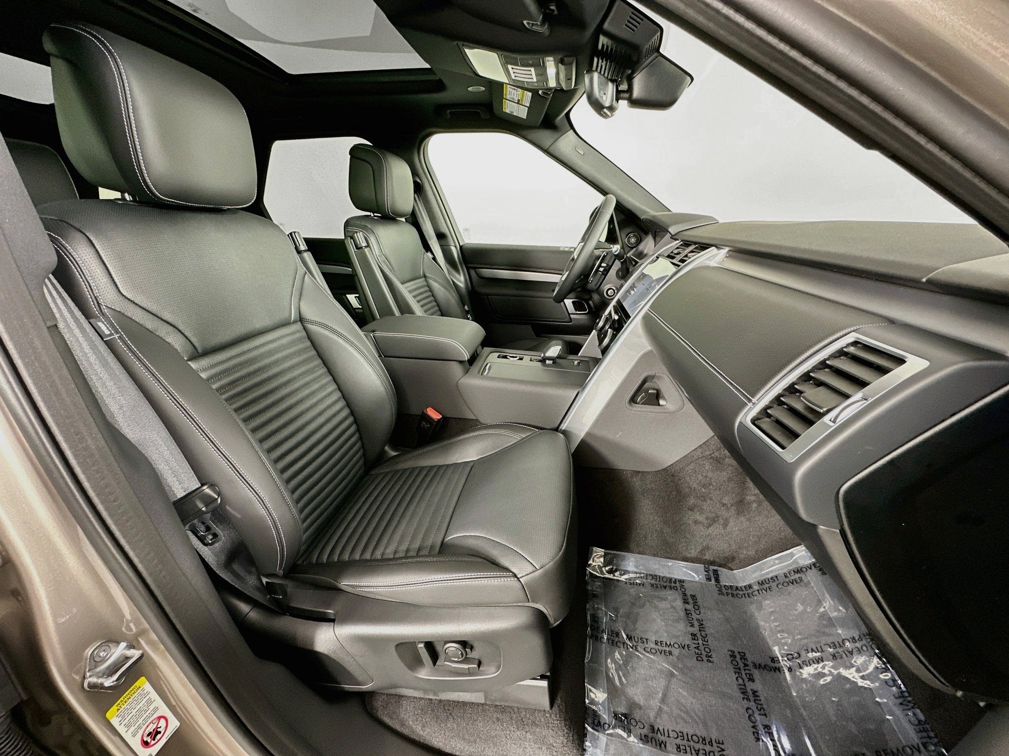 2026 Land Rover Discovery Dynamic SE