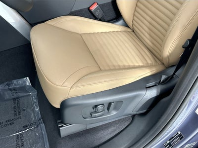 2025 Land Rover Discovery Dynamic SE