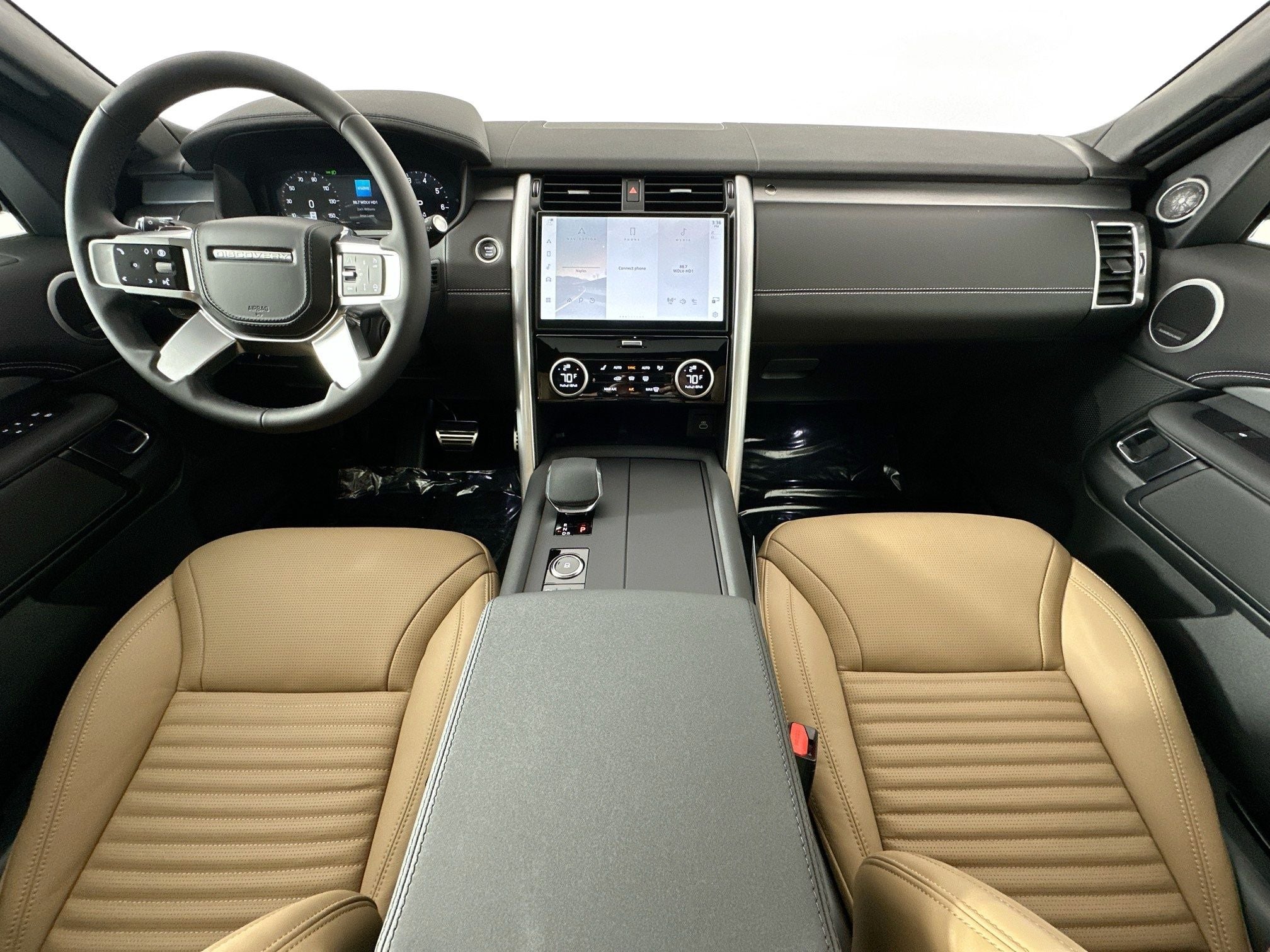 2025 Land Rover Discovery Dynamic SE