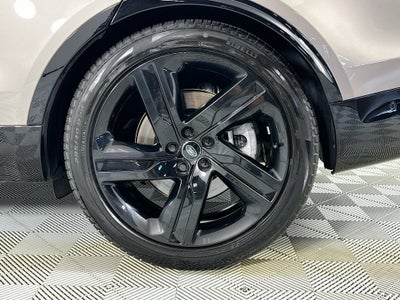 2024 Land Rover Discovery Dynamic SE