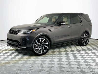 2025 Land Rover Discovery Dynamic SE