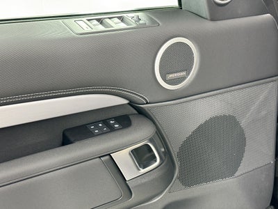 2025 Land Rover Discovery Dynamic SE