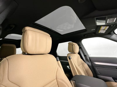 2025 Land Rover Discovery Dynamic SE