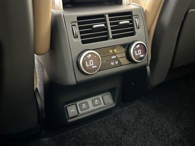 2025 Land Rover Discovery Dynamic SE