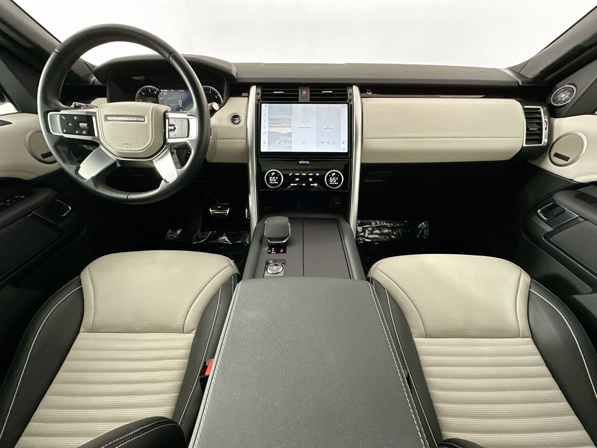 2023 Land Rover Discovery S R-Dynamic
