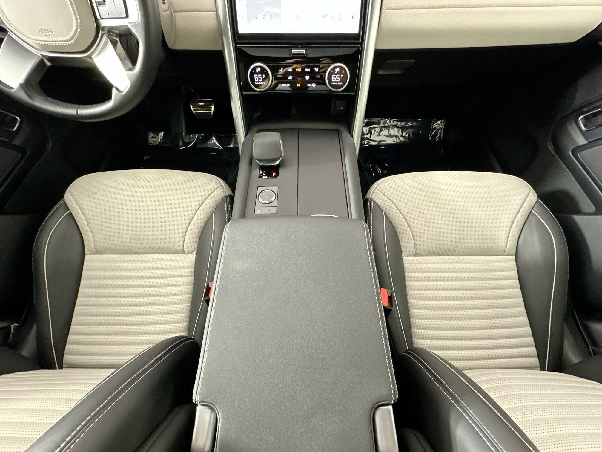 2023 Land Rover Discovery S R-Dynamic