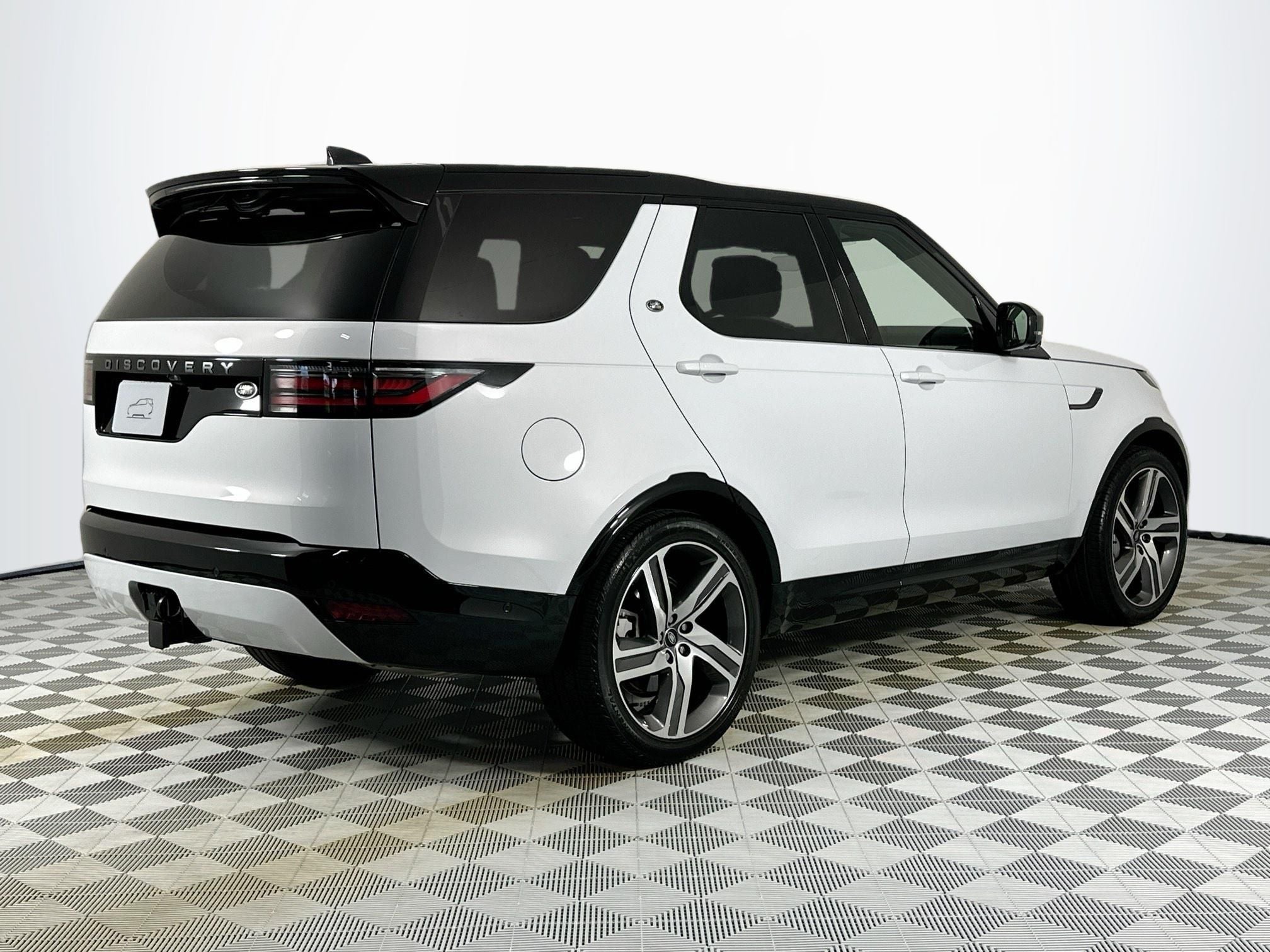 2023 Land Rover Discovery S R-Dynamic