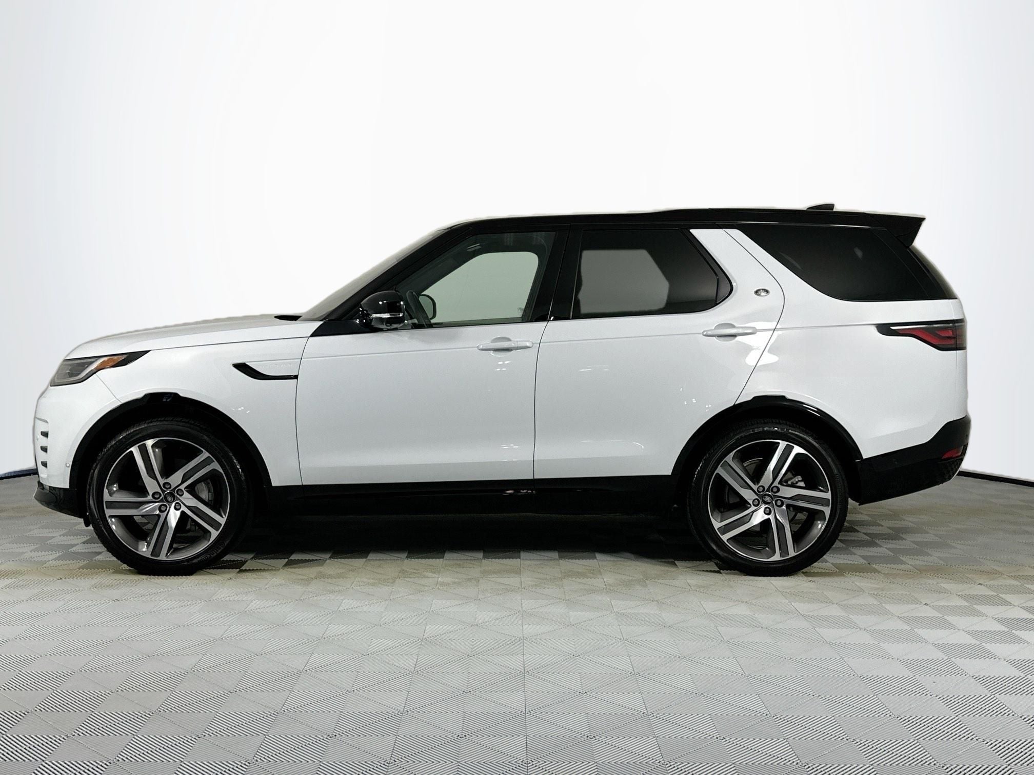 2023 Land Rover Discovery S R-Dynamic