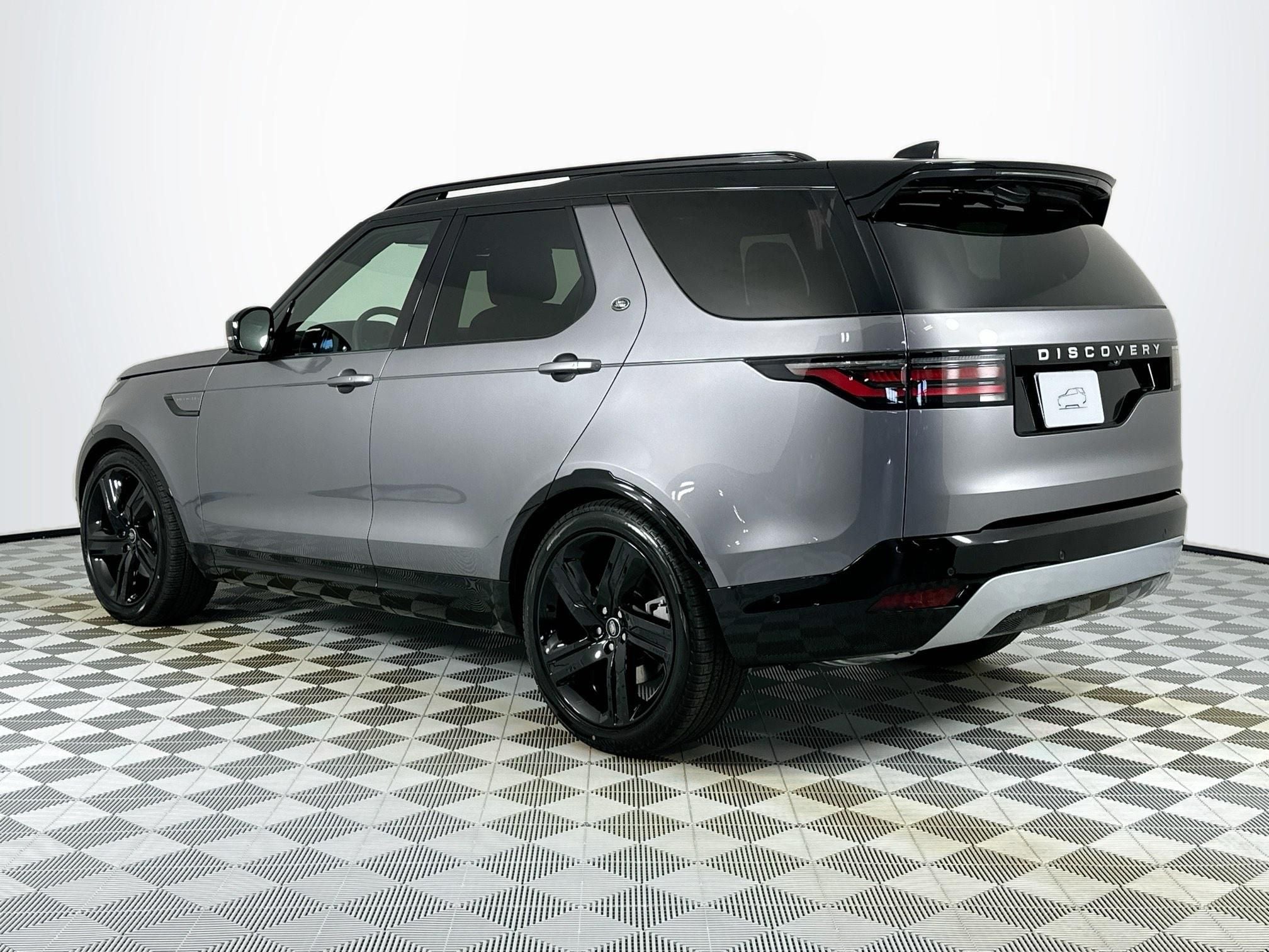 2026 Land Rover Discovery Gemini Edition