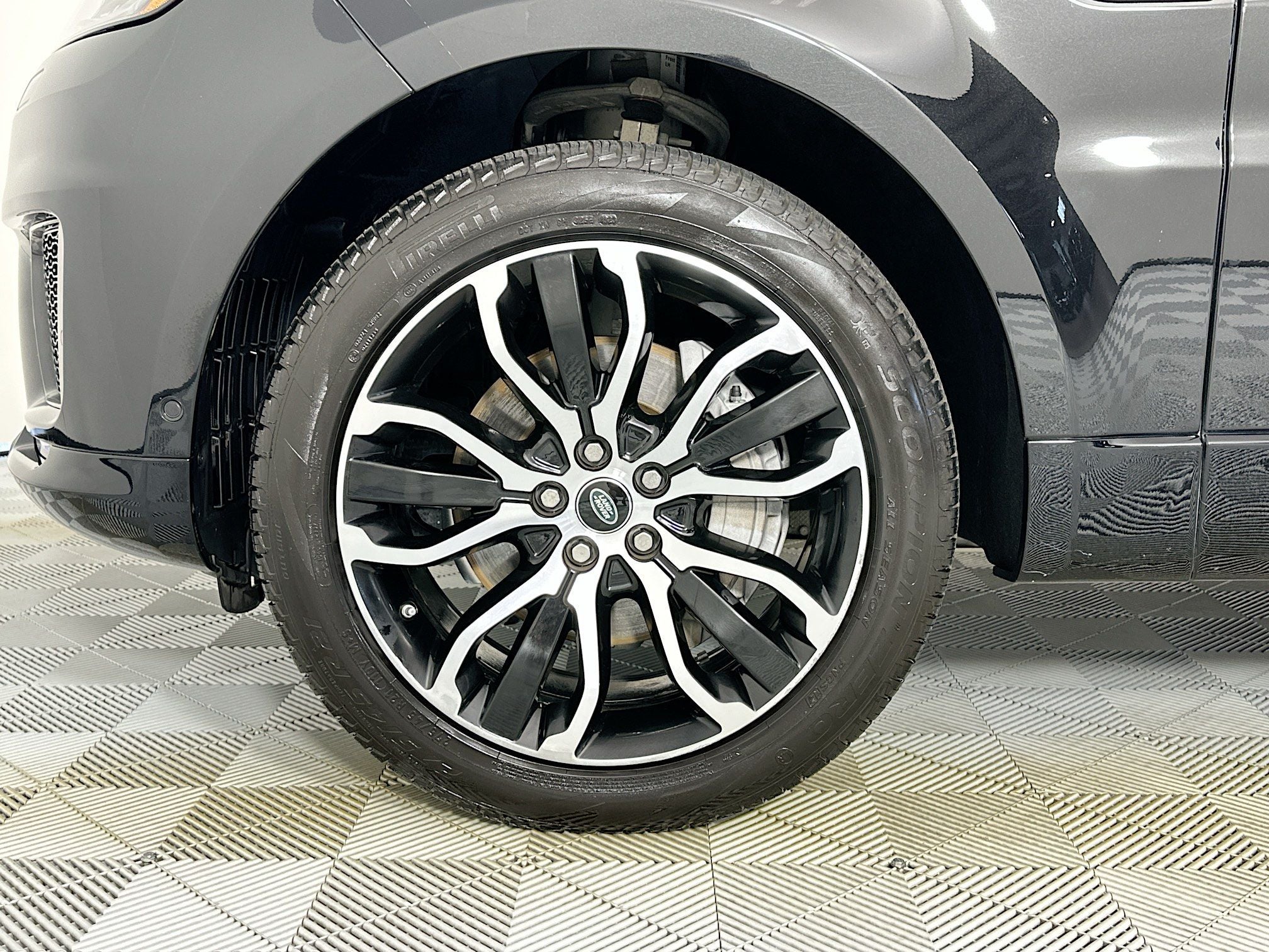 2020 Land Rover Range Rover Sport HSE