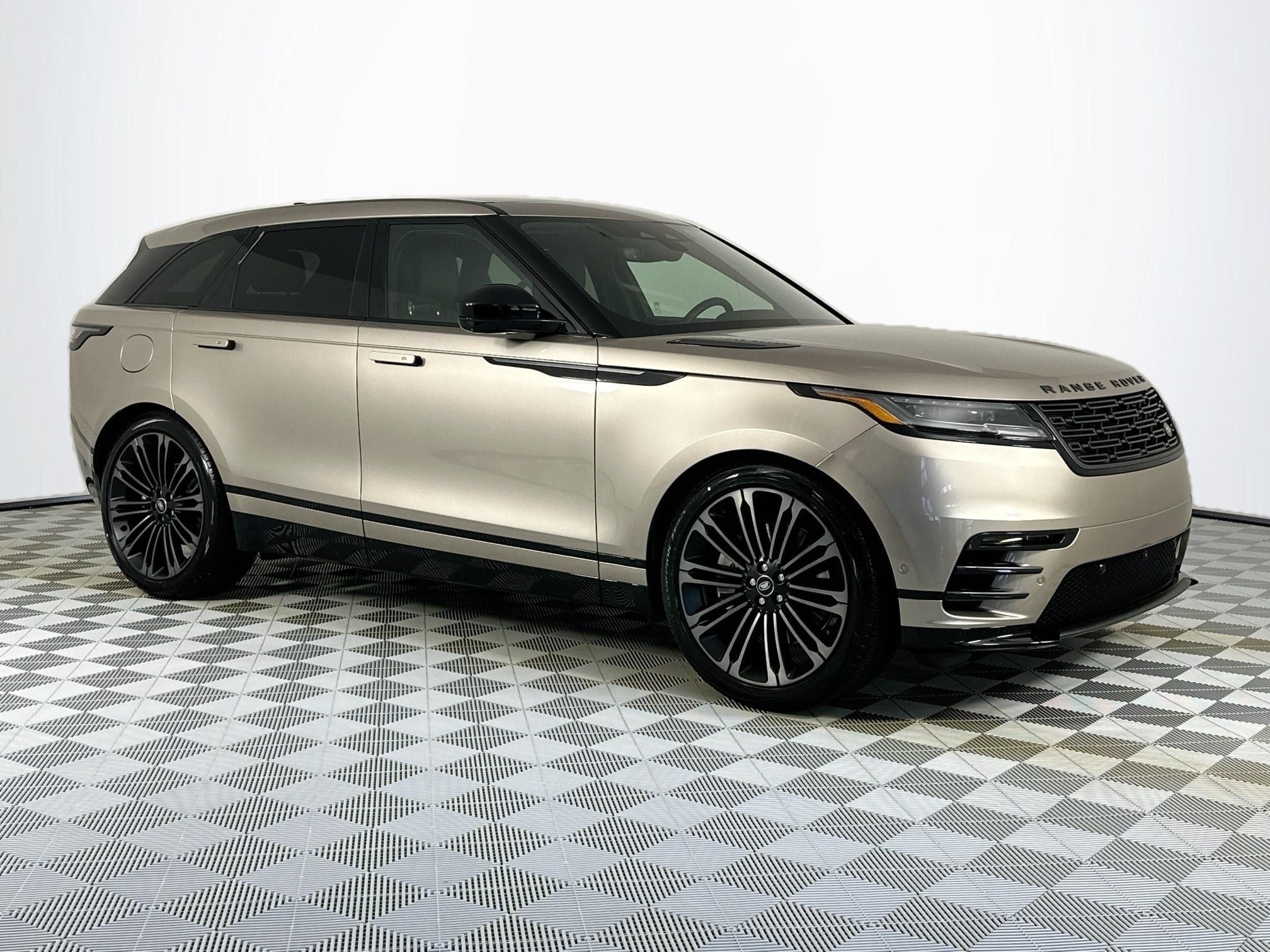 2026 Land Rover Range Rover Velar Dynamic SE