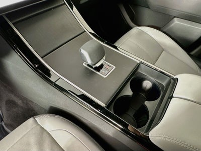 2024 Land Rover Range Rover Velar Dynamic SE