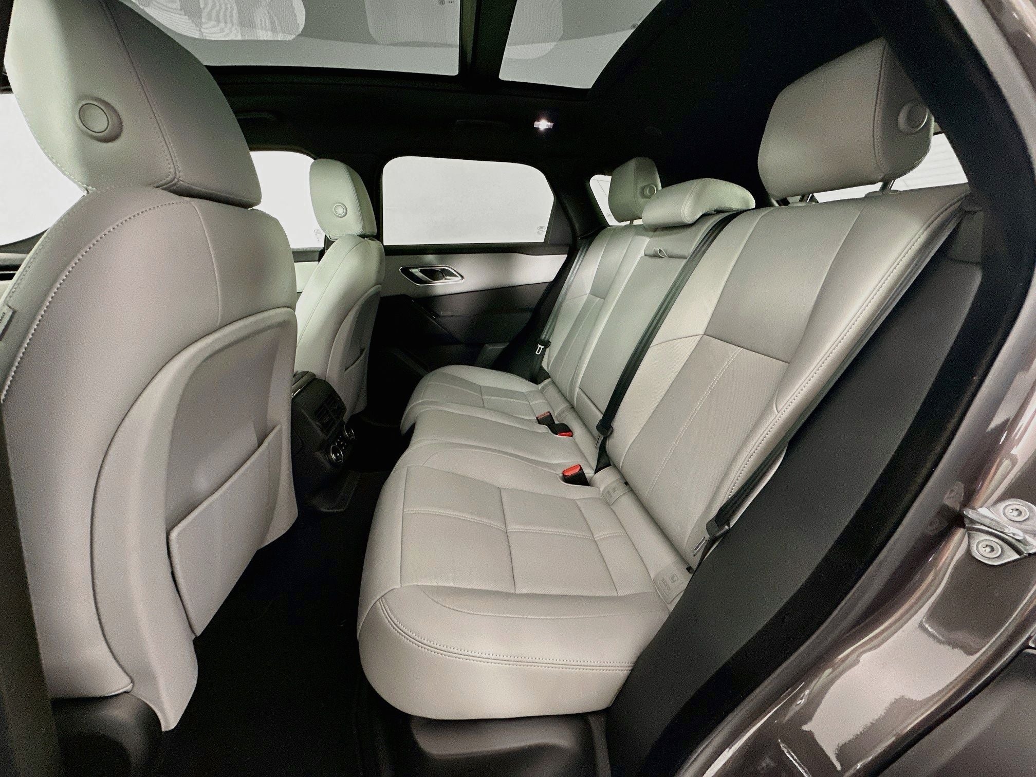 2024 Land Rover Range Rover Velar Dynamic SE