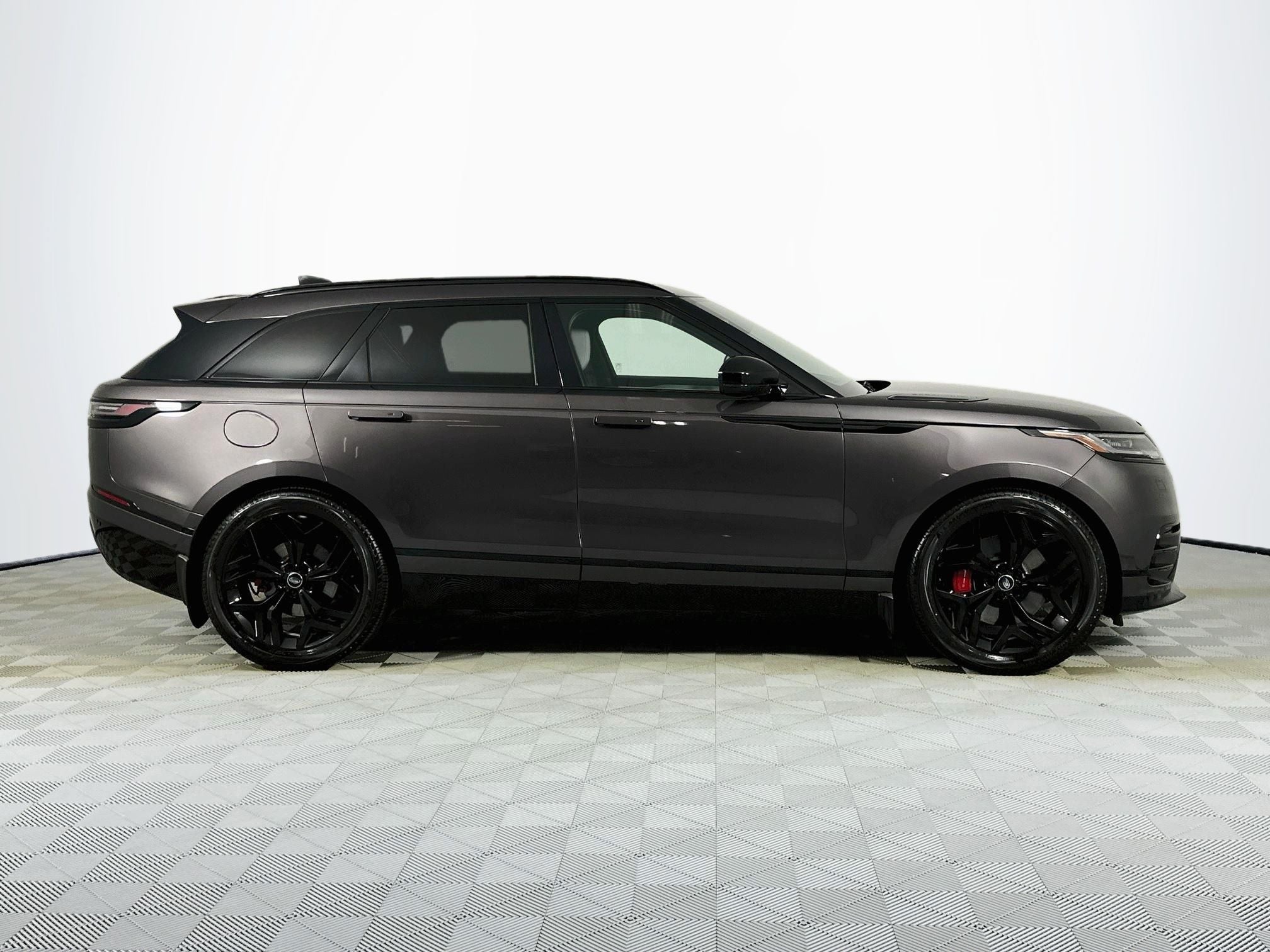 2024 Land Rover Range Rover Velar Dynamic SE
