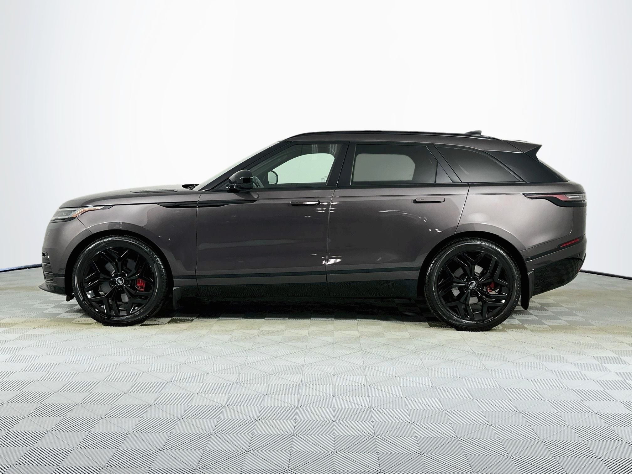 2024 Land Rover Range Rover Velar Dynamic SE